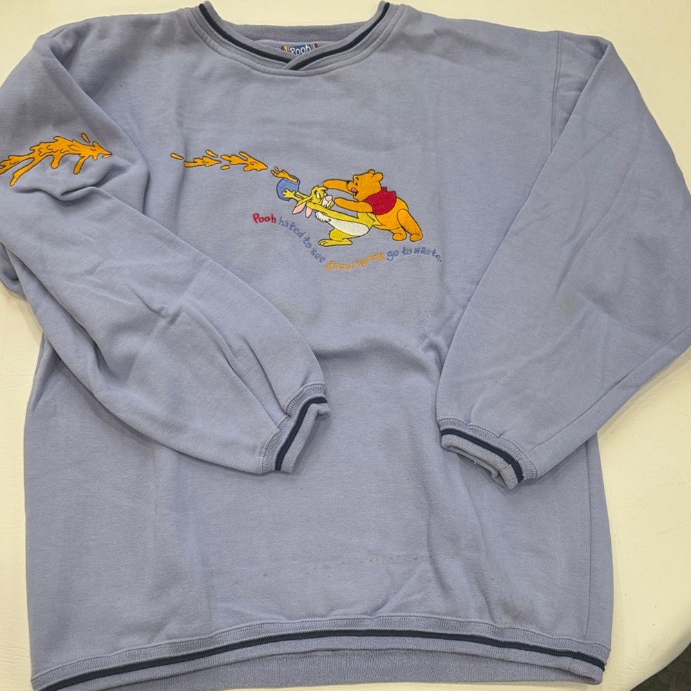 Vintage 90s women’s large Disney Pooh Light purple Crewneck Sweater